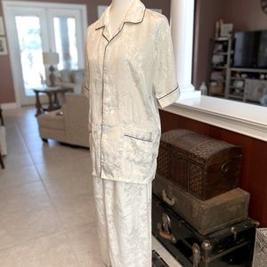Chinese silk pajamas